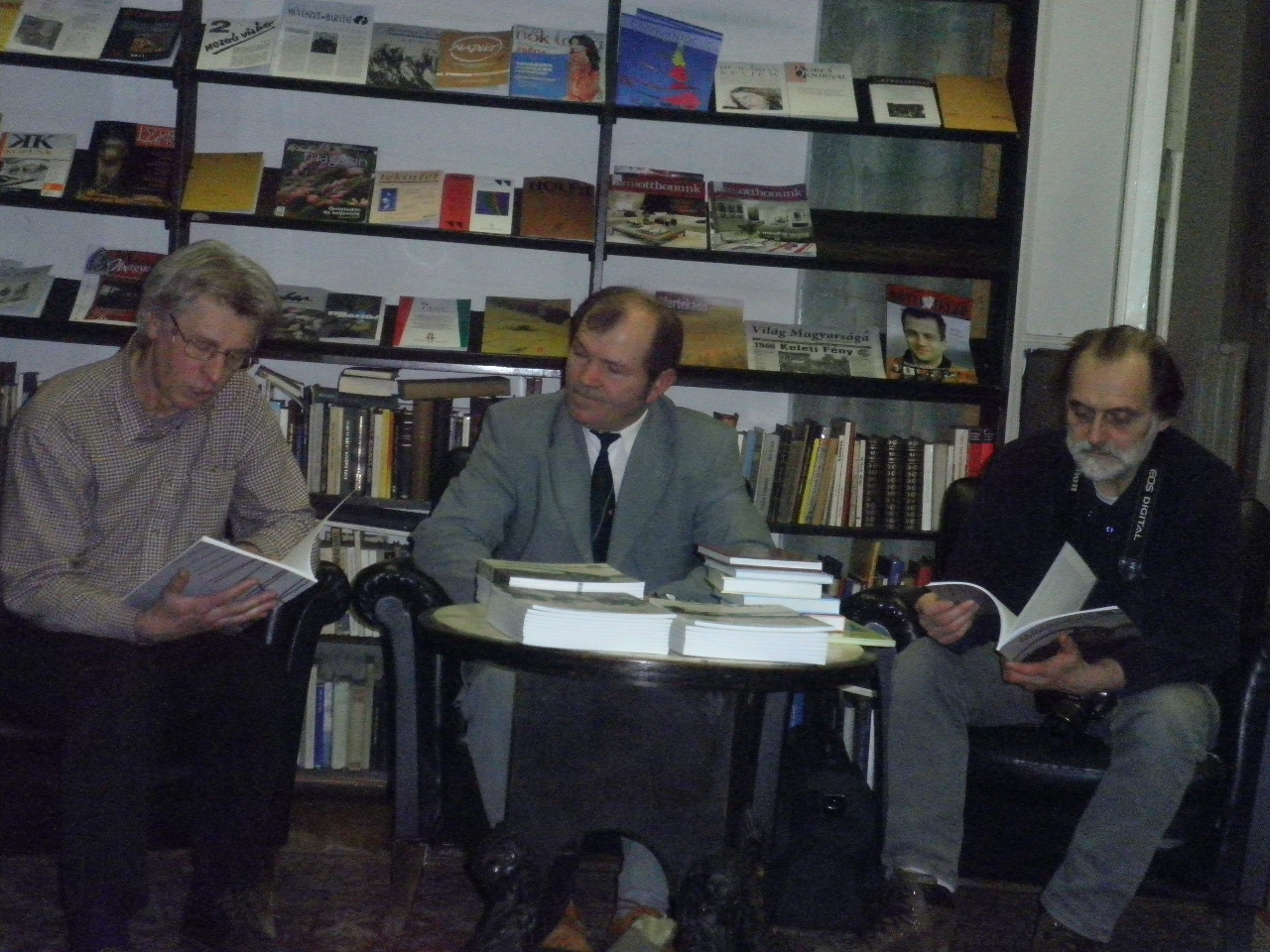 Gy�rffy S�ndor f�szerkeszt�, Mad�r J�nos szerkeszt� �s Ruda G�bor kiad�